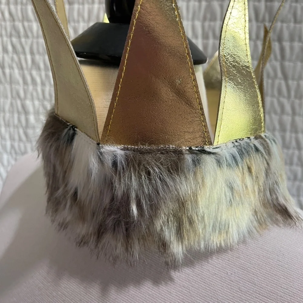 NEW Oh Baby! Crown Sword Belt Kid Toddler Felt Faux Fur Gold Grey Cream Costume
